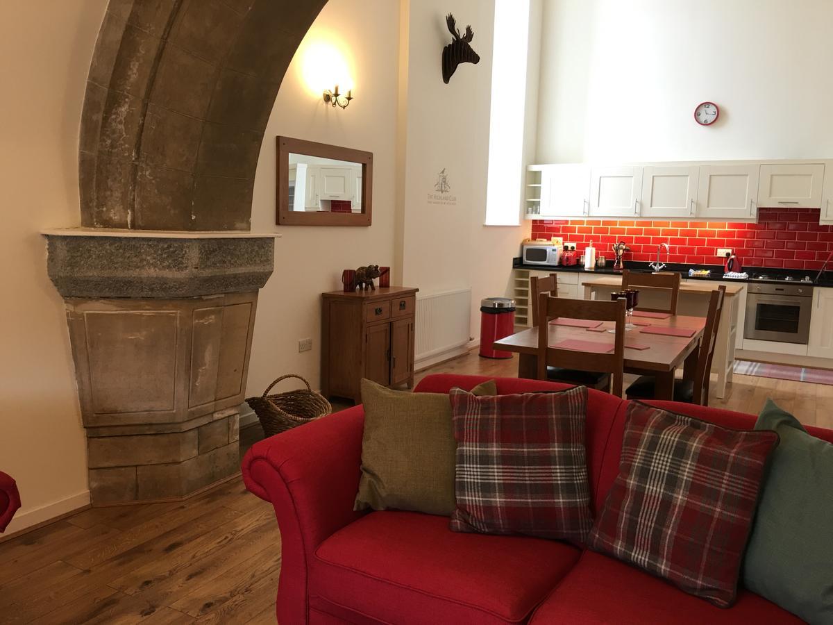 Hotel The Highland Club Fort Augustus Esterno foto