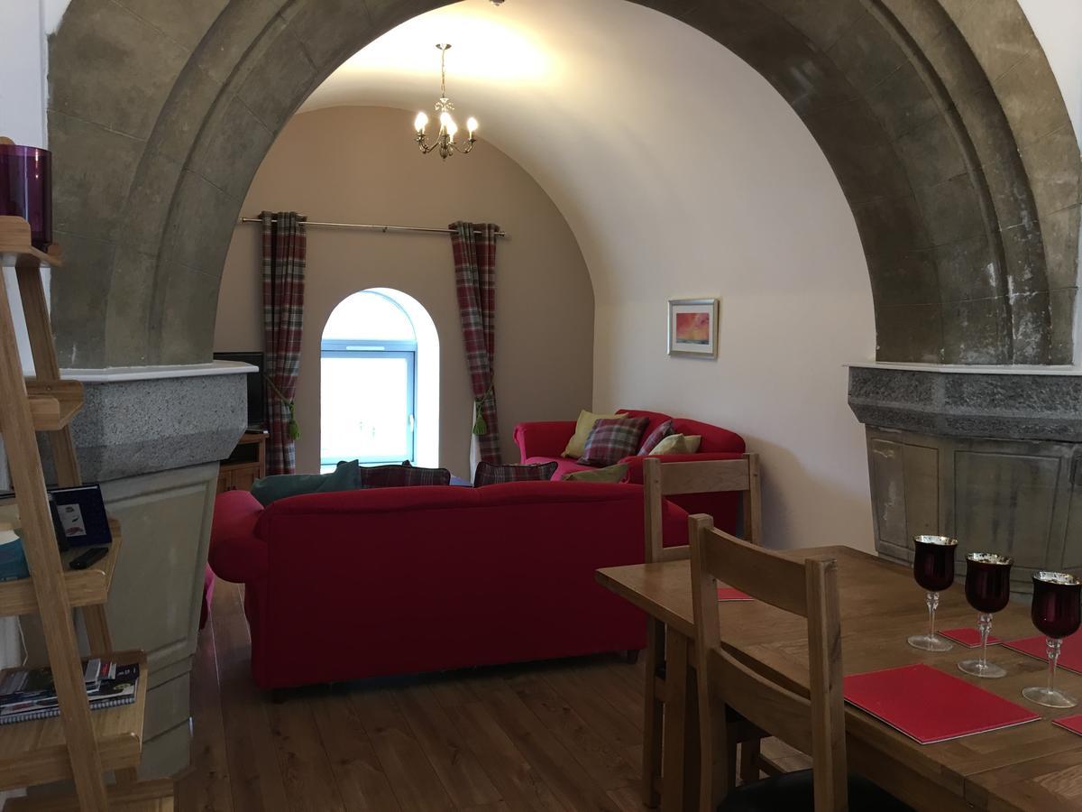 Hotel The Highland Club Fort Augustus Esterno foto
